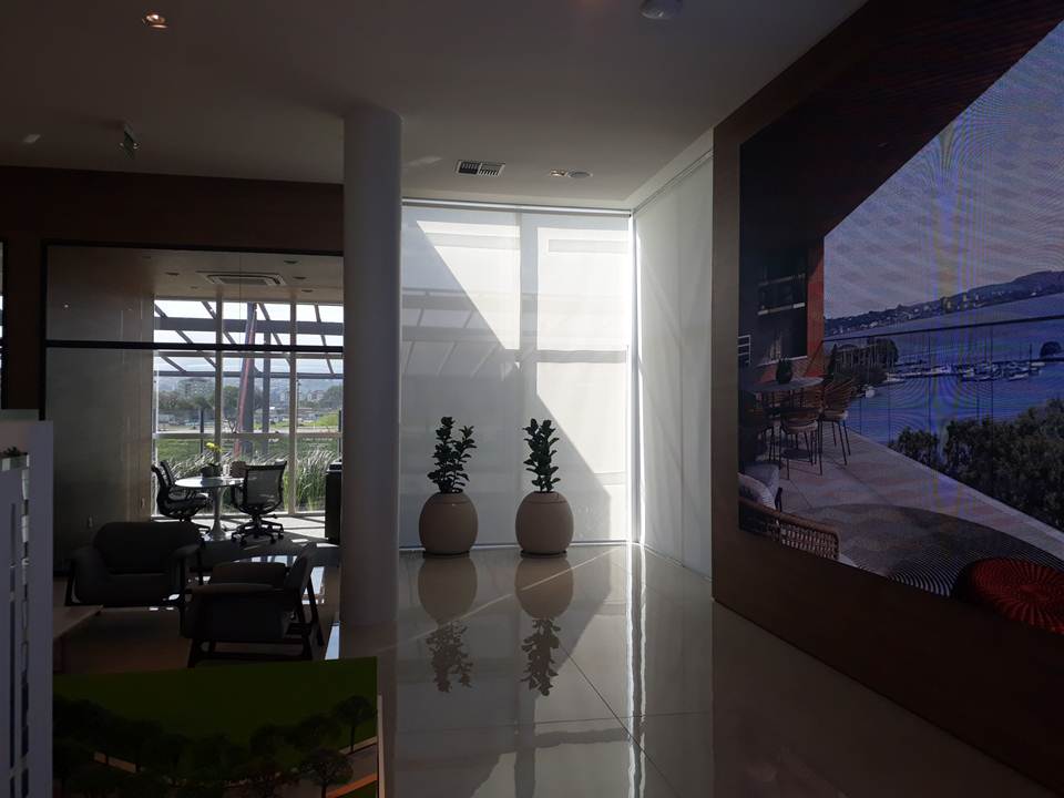 Persiana Motorizada Fechada 01.jpg